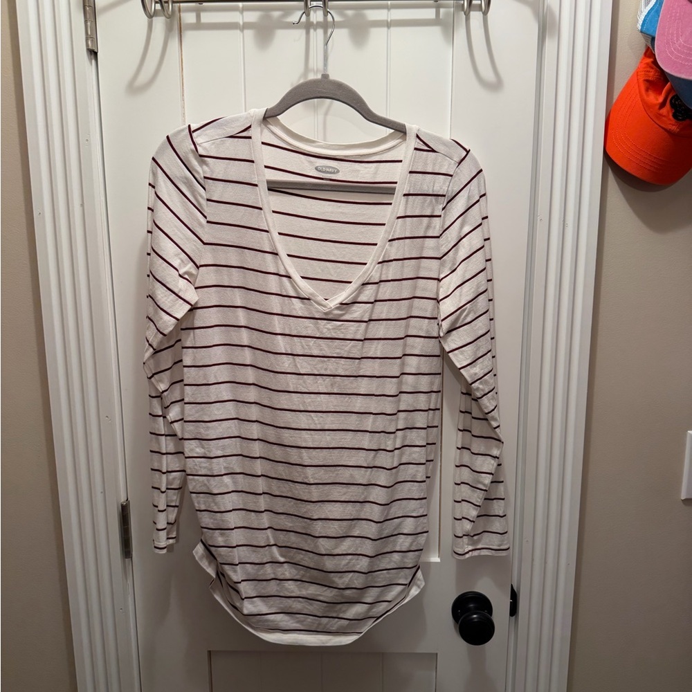 Old Navy Burgundy Striped Long Sleeve Maternity Tee